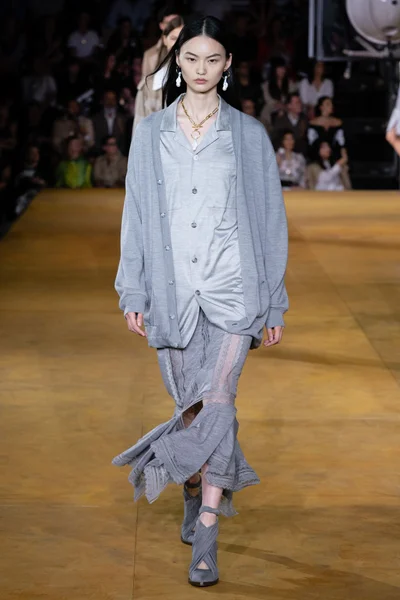 Look 26